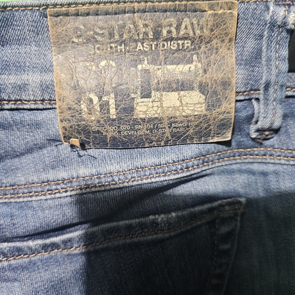 Vintage G-Star Women's Jeans EUC Size 28 - 30 Waist 29 Inseam - Picture 2 of 4